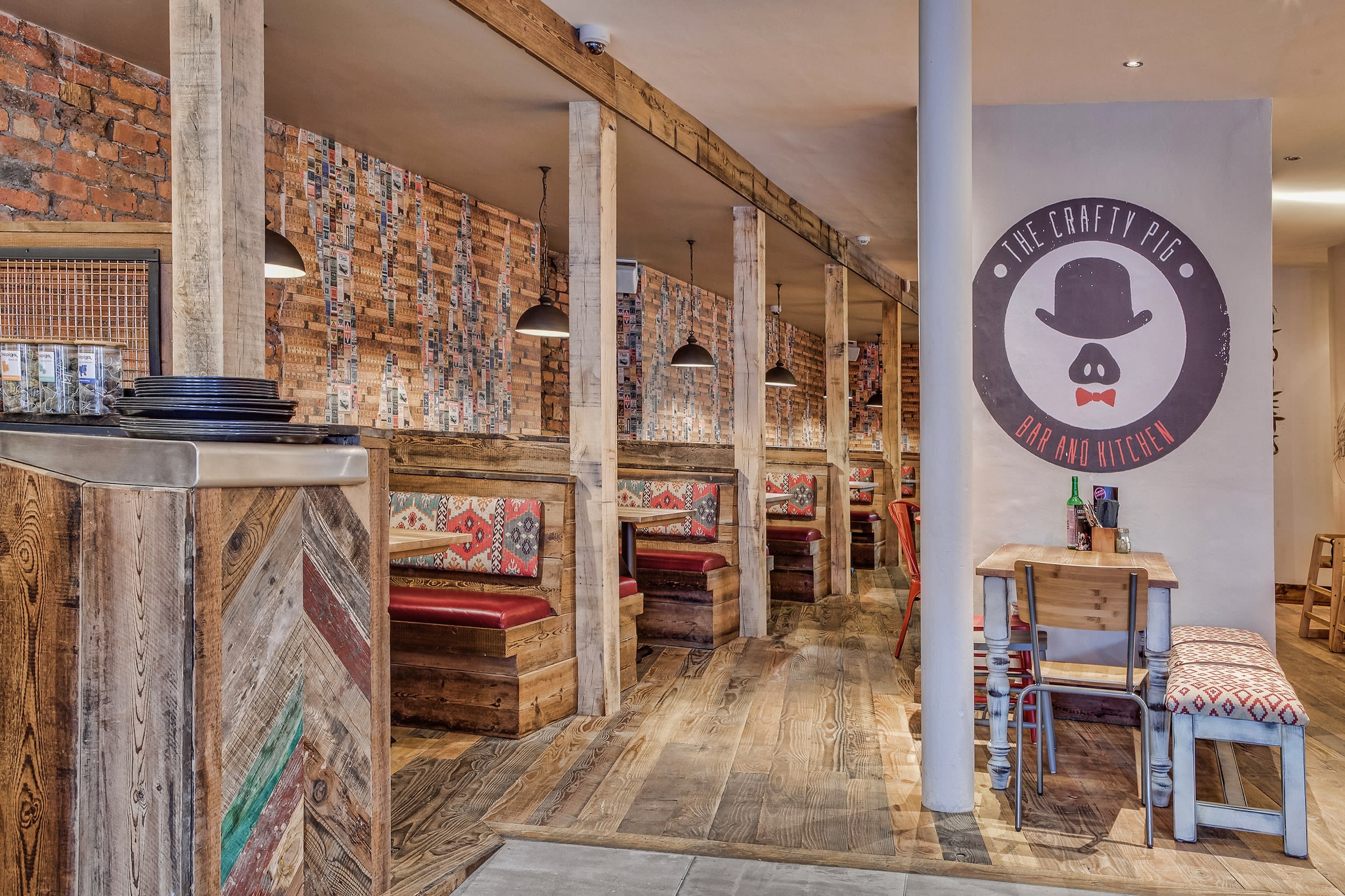 the crafty pig bar and kitchen manchester